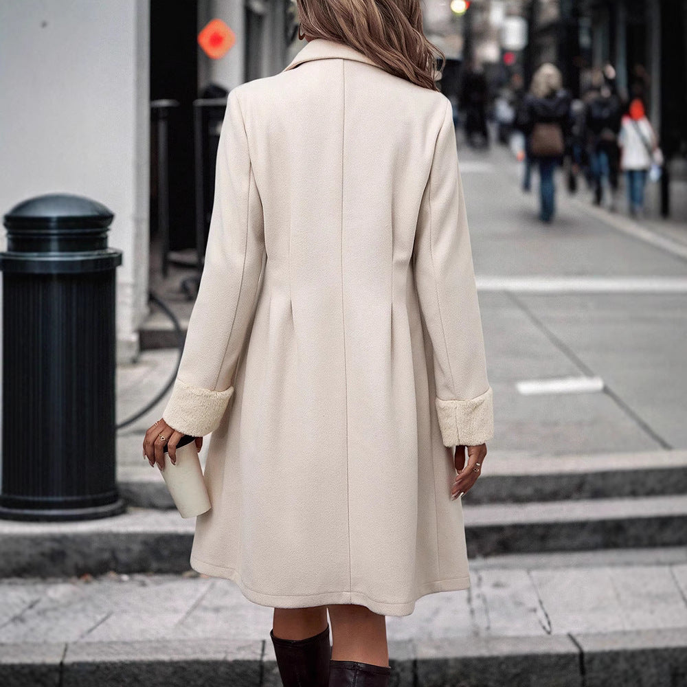 Vivatelle “Amélie” Manteau Ajusté – Élégance Classique