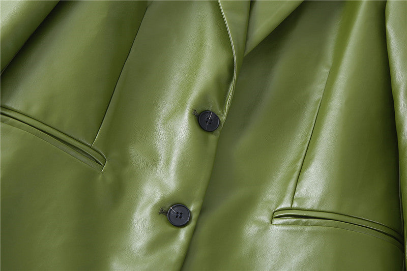 Ensemble en simili cuir Vivatelle “Émeraude” – blazer & pantalo