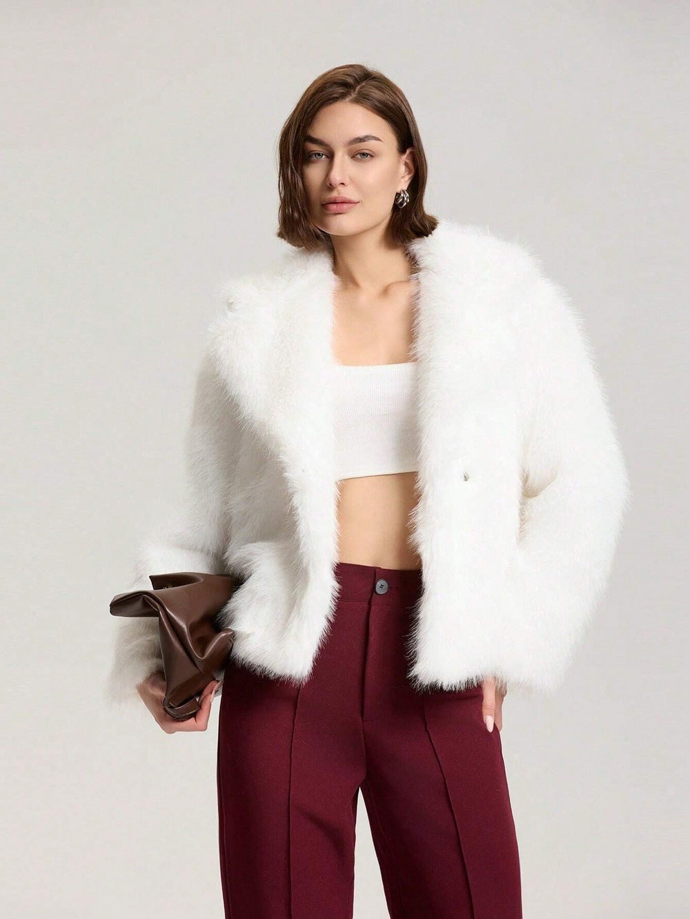 Vivatelle “Aurora” Manteau Court – Élégance en Fausse Fourrur