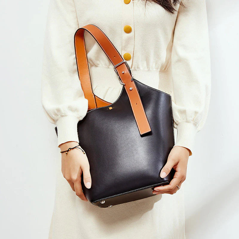 kela Chic Shoulder Bag