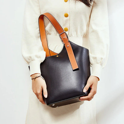 kela Chic Shoulder Bag