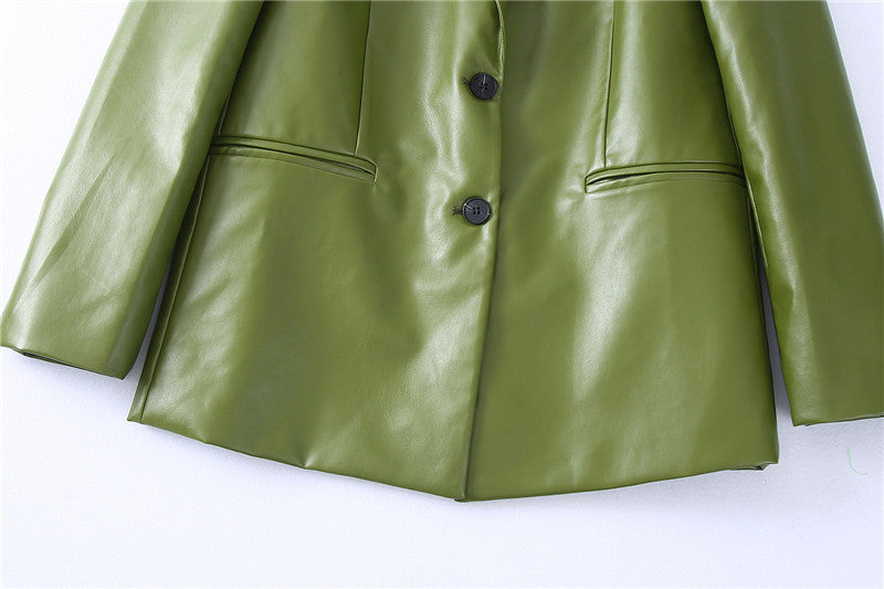 Ensemble en simili cuir Vivatelle “Émeraude” – blazer & pantalo