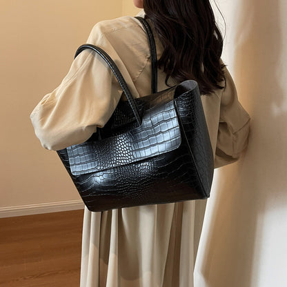 Sac à main Vivatelle “Céleste” – effet croco élégant