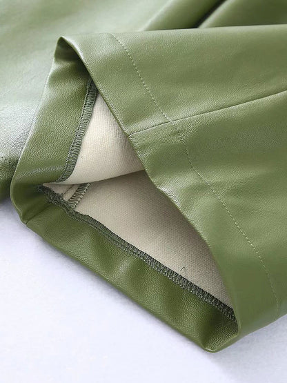 Ensemble en simili cuir Vivatelle “Émeraude” – blazer & pantalo