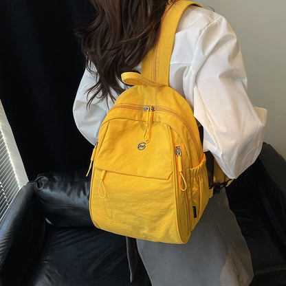 Sac à Dos en Nylon Multicouches – Design Minimaliste et Polyvalent