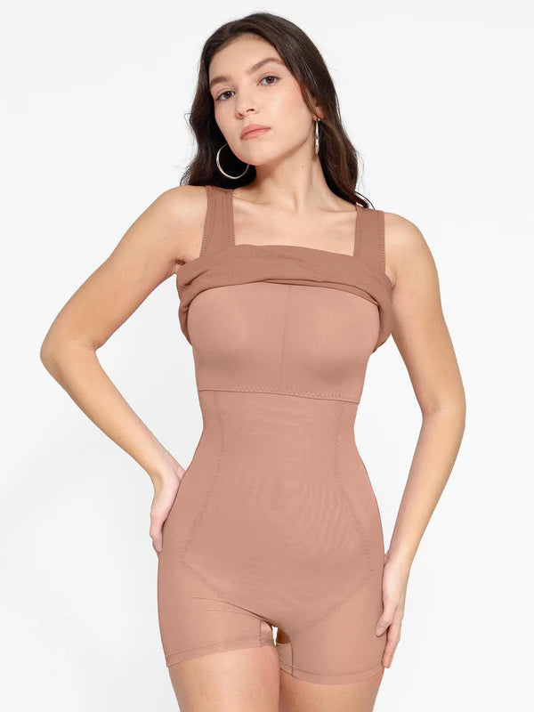 Short, sculpting Laura dress with square neck